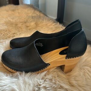 Free People Clogs